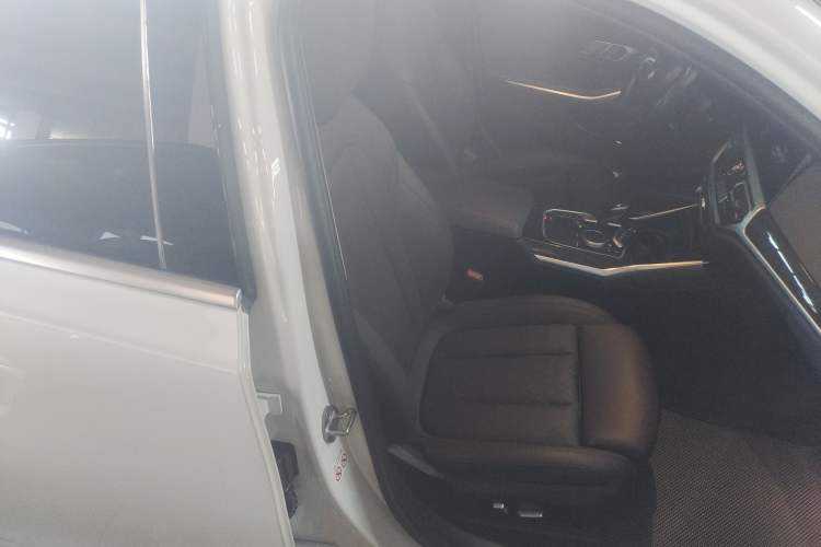 Used BMW 3 Series 2022 Updated 325Li M Sport Package Right Front Seat