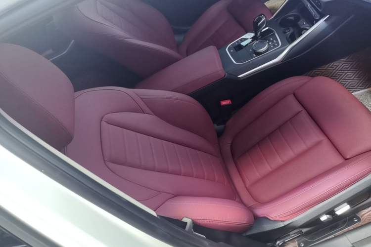 Used BMW 3 Series 2022 325i M Sport Package Right Front Seat
