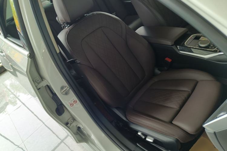 Used BMW 3 Series 2022 325Li M Sport Package Right Front Seat