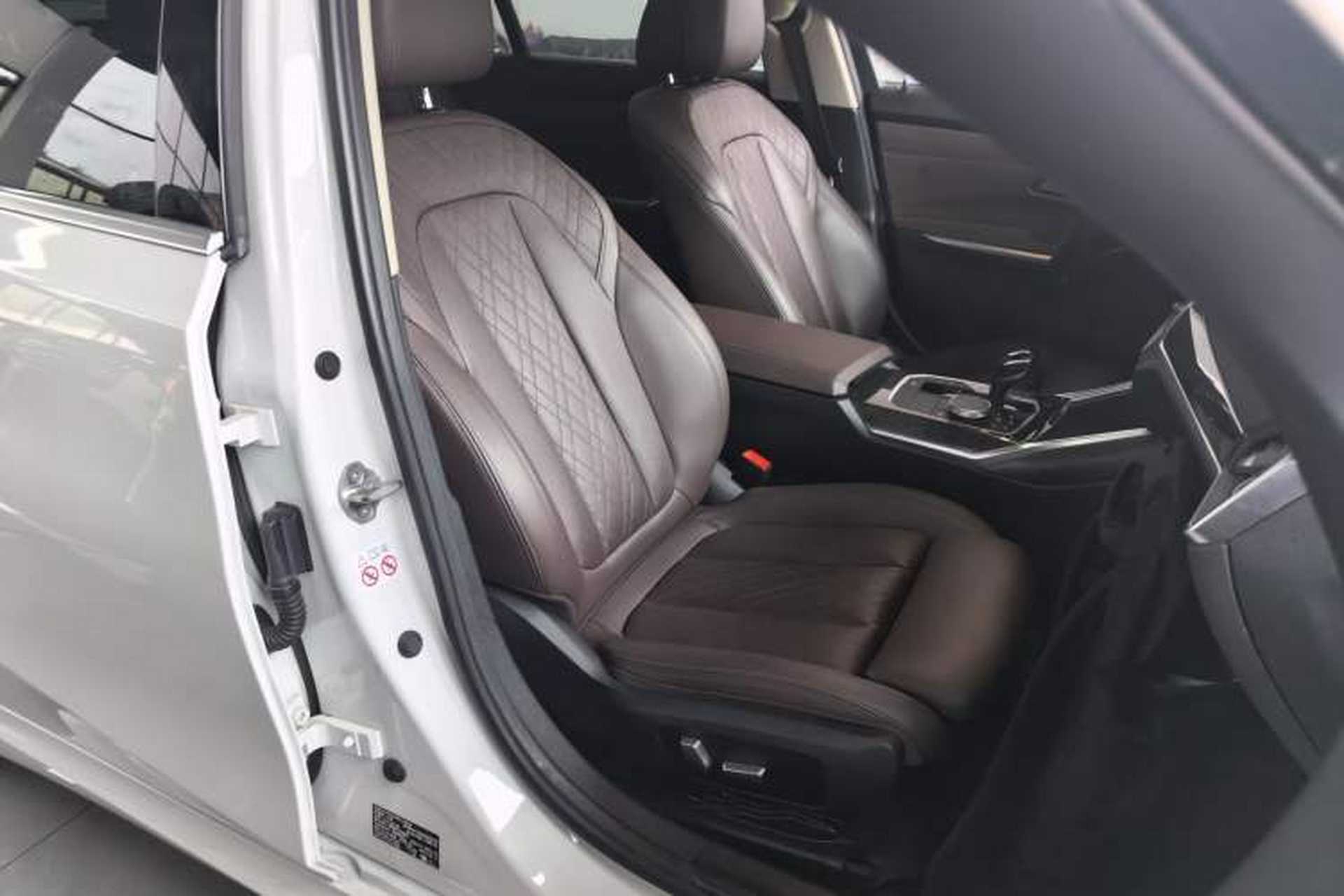 Used BMW 3 Series 2022 325Li M Sport Package Right Front Seat