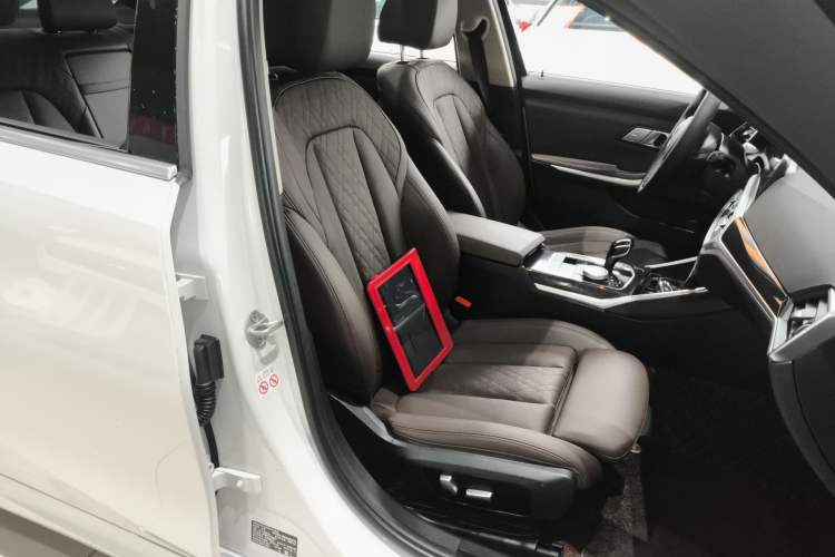 Used BMW 3 Series 2022 Updated 325Li M Sport Package Right Front Seat