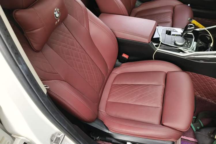 Used BMW 3 Series 2022 320Li M Sport Package Right Front Seat