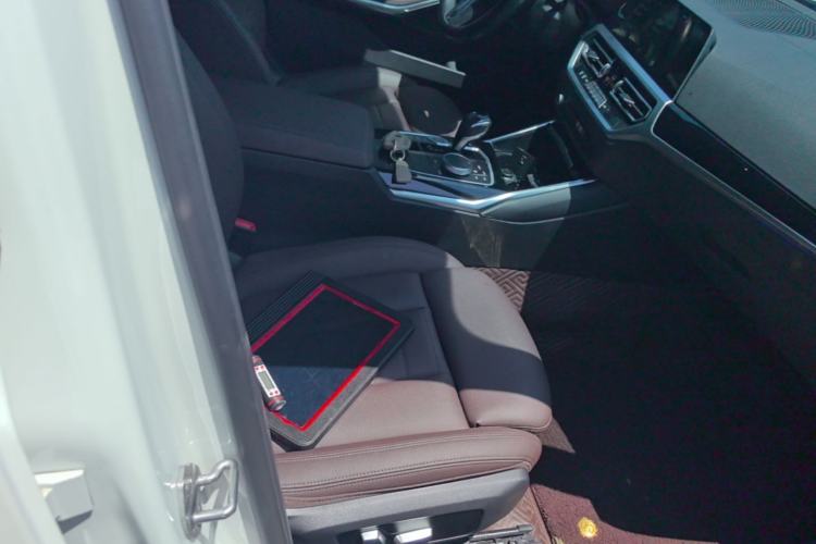 Used BMW 3 Series 2022 320Li M Sport Package Right Front Seat
