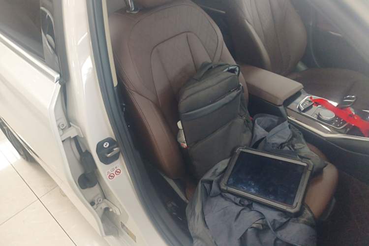 Used BMW 3 Series 2022 Updated 325Li M Sport Package Right Front Seat
