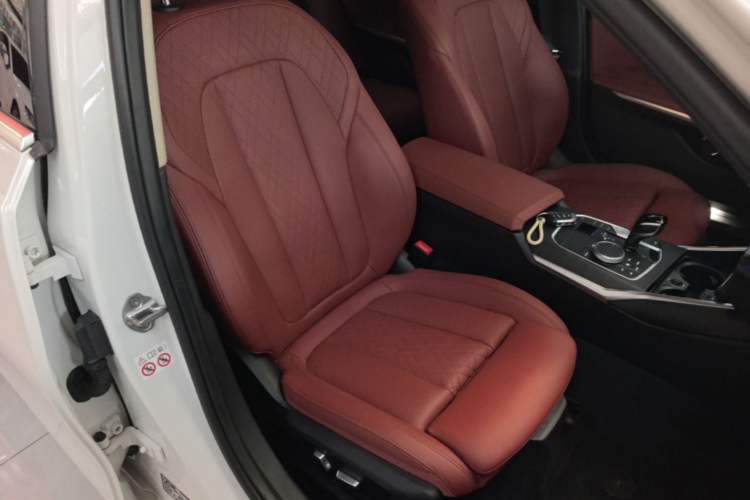 Used BMW 3 Series 2022 325Li M Sport Package Right Front Seat