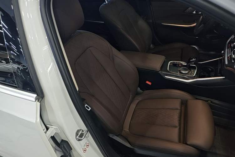 Used BMW 3 Series 2022 Updated 325Li M Sport Package Right Front Seat