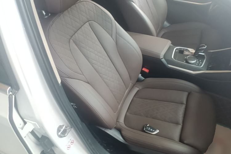 Used BMW 3 Series 2022 325i M Sport Package Right Front Seat