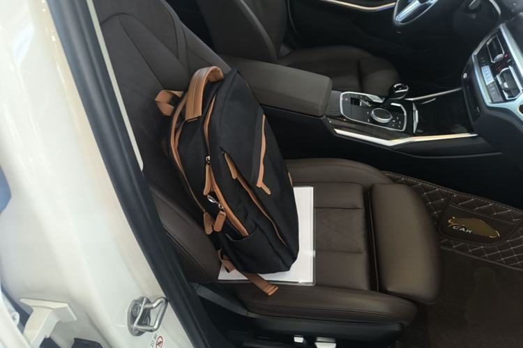Used BMW 3 Series 2022 Updated 325Li M Sport Package Right Front Seat