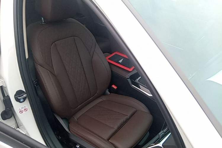Used BMW 3 Series 2022 Restyled 320Li M Sport Package Right Front Seat