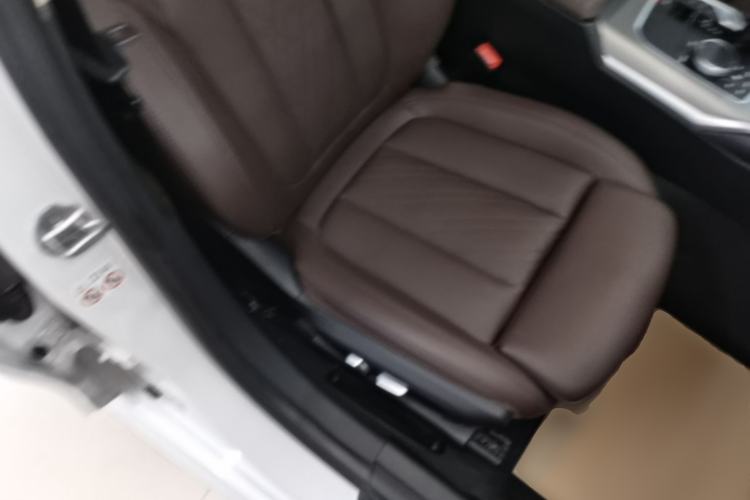 Used BMW 3 Series 2022 325Li M Sport Night Edition Package Right Front Seat
