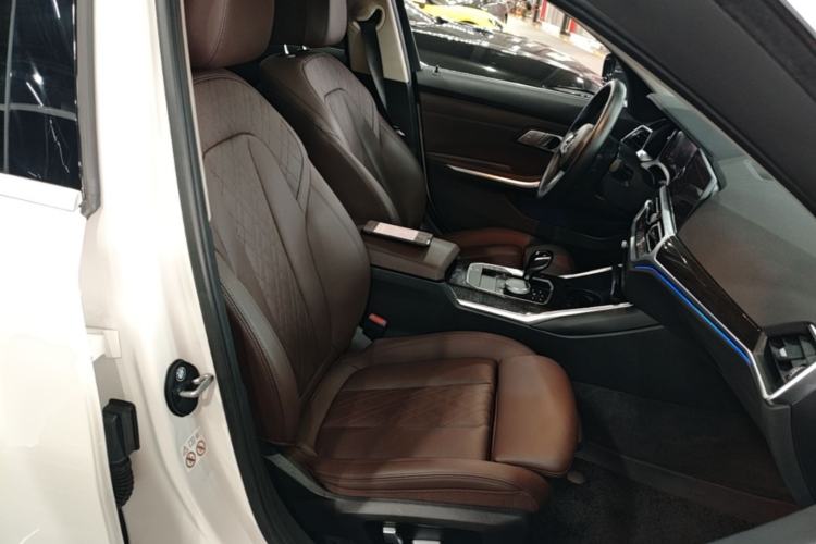 Used BMW 3 Series 2022 325Li M Sport Package Right Front Seat