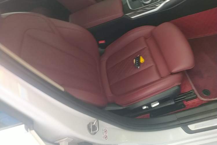 Used BMW 3 Series 2022 325Li M Sport Package Right Front Seat
