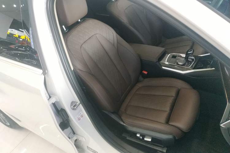 Used BMW 3 Series 2022 Updated 325Li M Sport Package Right Front Seat