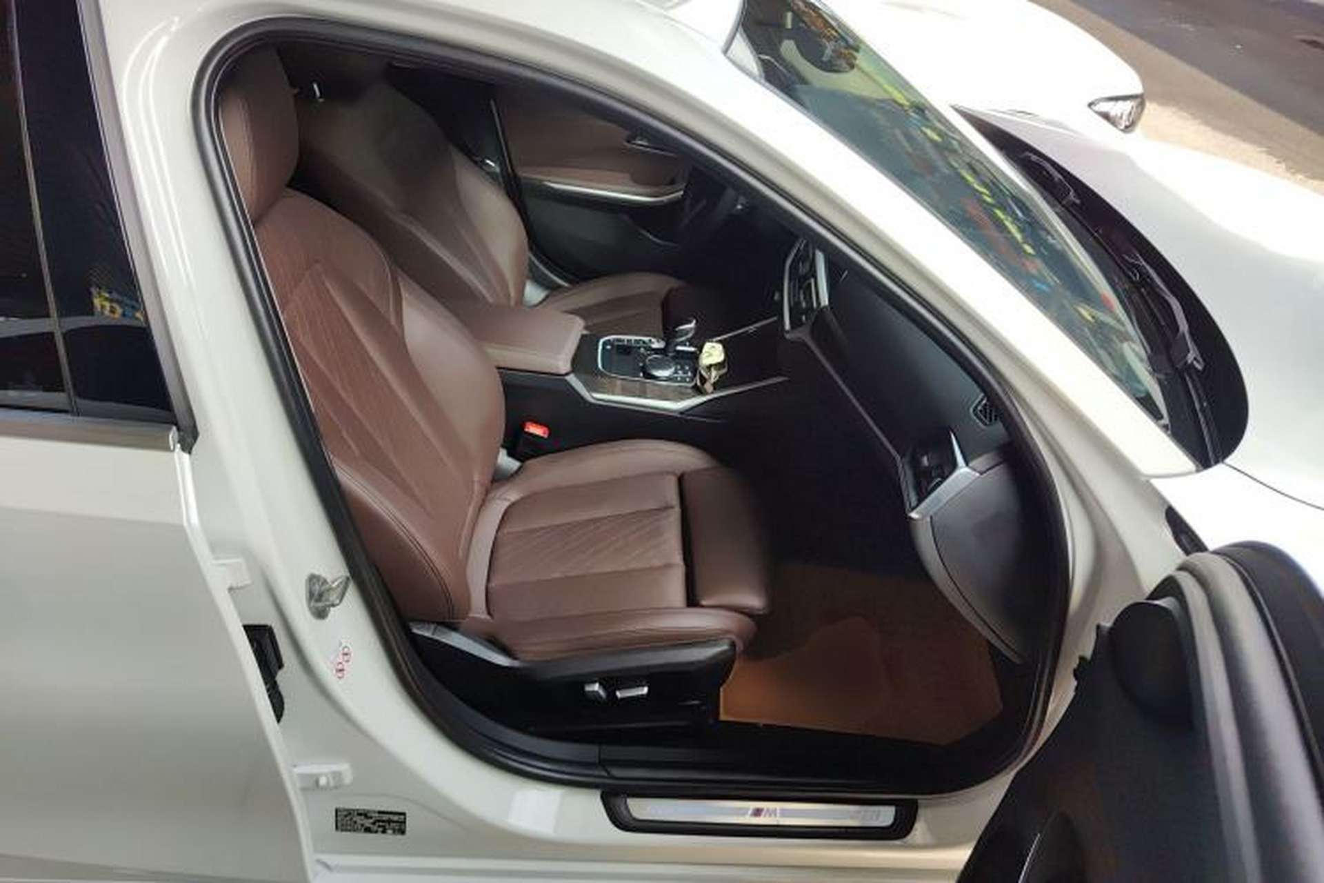 Used BMW 3 Series 2022 325Li M Sport Package Right Front Seat