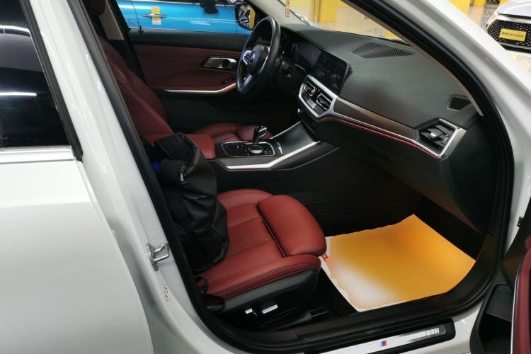 Used BMW 3 Series 2022 325i M Sport Package Right Front Seat