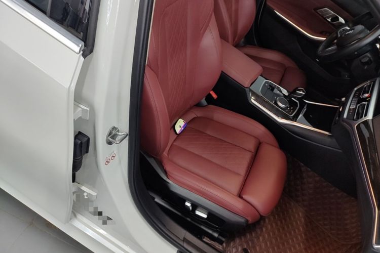 Used BMW 3 Series 2022 325Li M Sport Package Right Front Seat