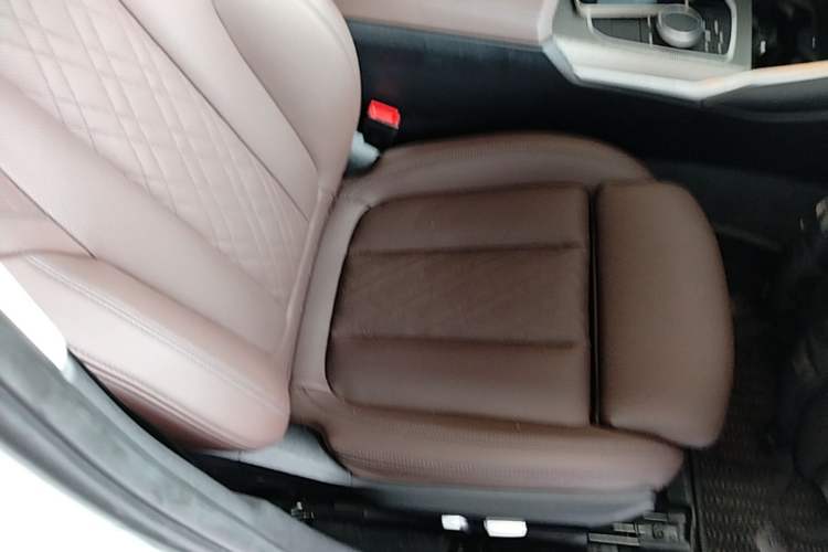 Used BMW 3 Series 2022 330Li xDrive M Sport Night Edition Package Right Front Seat