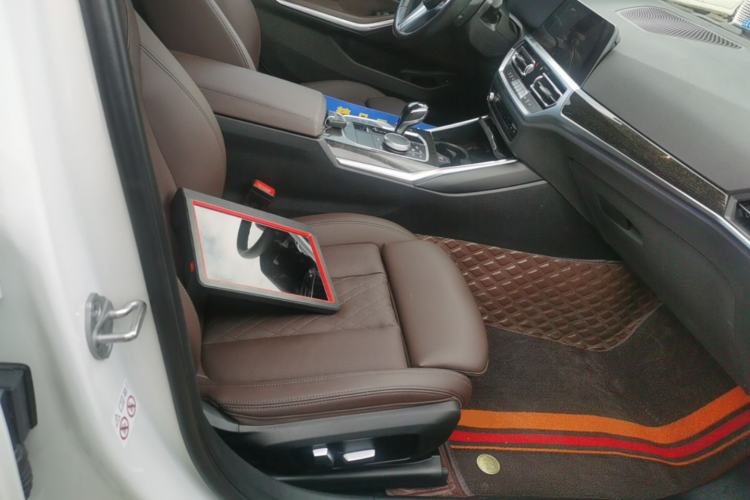 Used BMW 3 Series 2022 325Li M Sport Package Right Front Seat