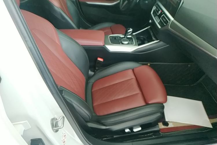 Used BMW 3 Series 2022 325i M Sport Night Edition Package Right Front Seat