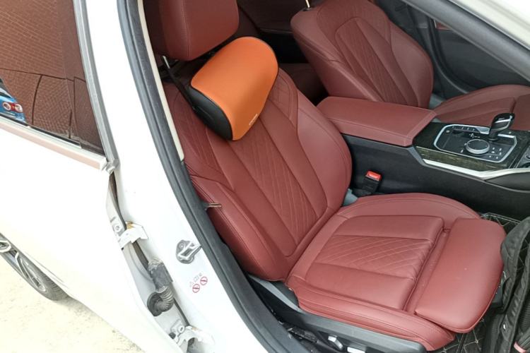 Used BMW 3 Series 2022 325Li M Sport Package Right Front Seat