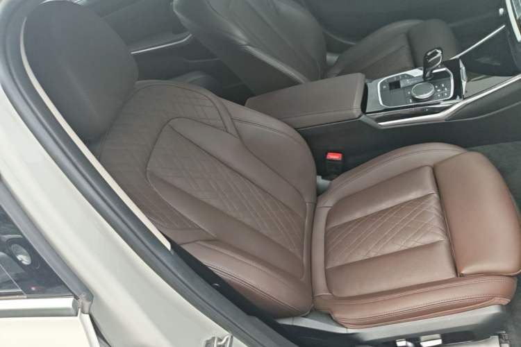 Used BMW 3 Series 2022 Restyled 320Li M Sport Package Right Front Seat
