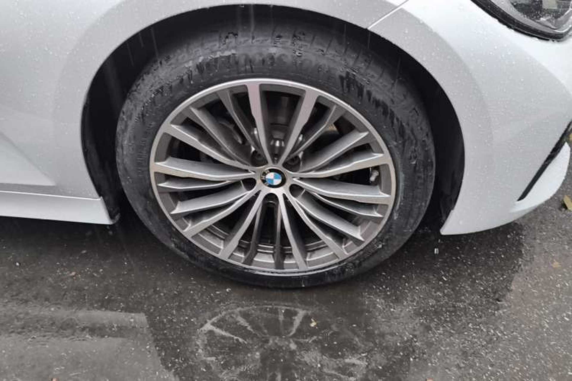 Used BMW 3 Series 2022 Updated 320i Sport Package Right Front Wheel Hub