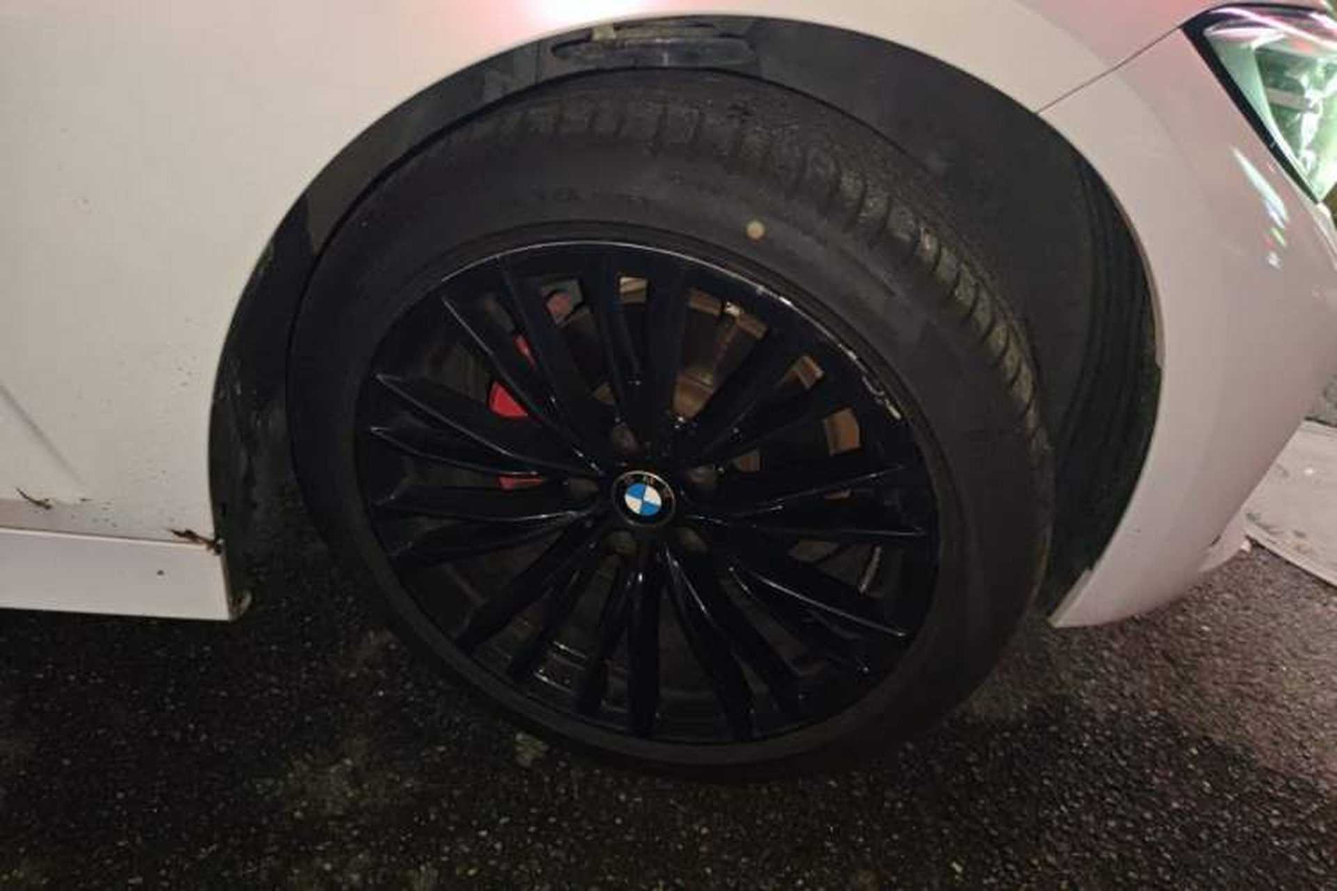 Used BMW 3 Series 2022 320i Sport Package Right Front Wheel Hub