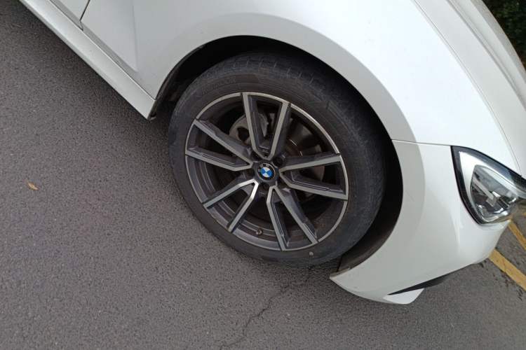 Used BMW 3 Series 2022 320Li M Sport Package Right Front Wheel Hub