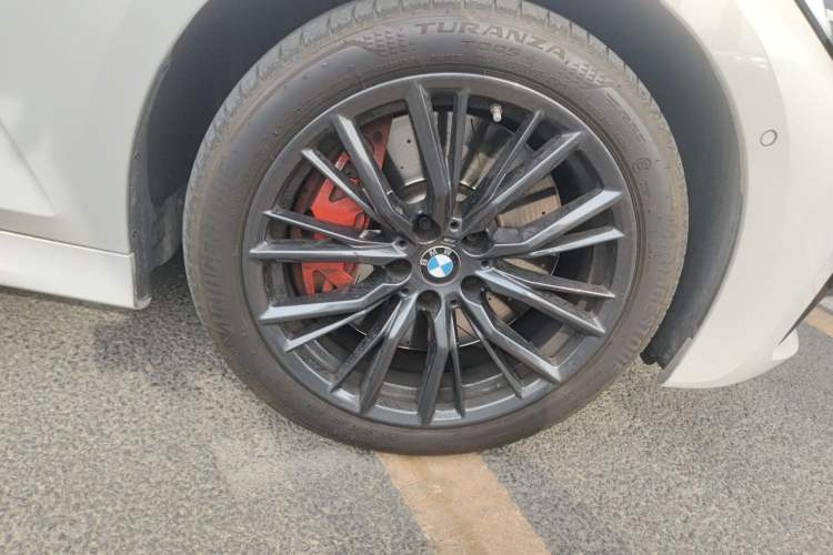 Used BMW 3 Series 2022 330Li xDrive M Sport Night Edition Package Right Front Wheel Hub
