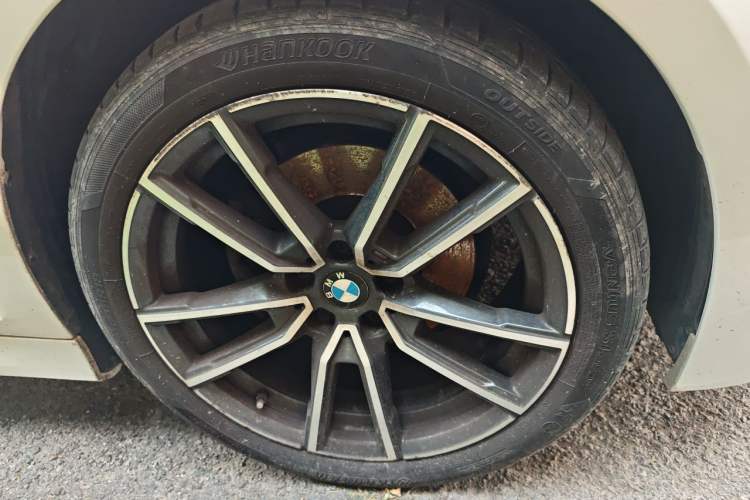 Used BMW 3 Series 2022 320Li M Sport Package Right Front Wheel Hub