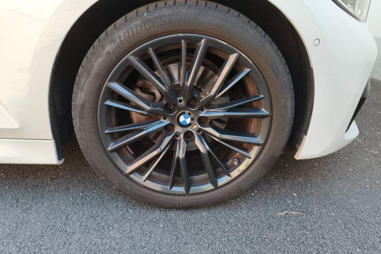 Used BMW 3 Series 2022 325Li M Sport Night Edition Package Right Front Wheel Hub