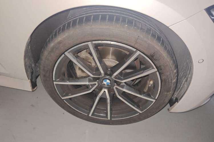 Used BMW 3 Series 2022 Updated 325Li M Sport Package Right Front Wheel Hub