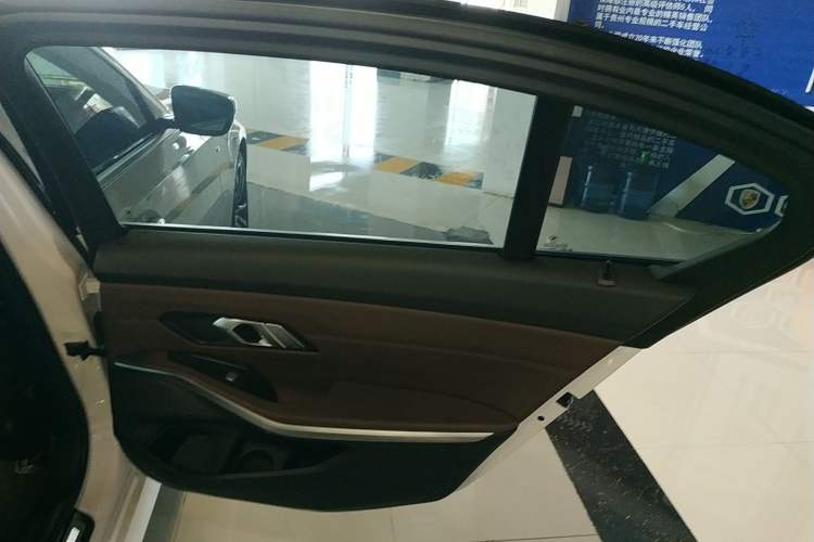 Used BMW 3 Series 2022 Restyled 320Li M Sport Package Right Rear Door Interior