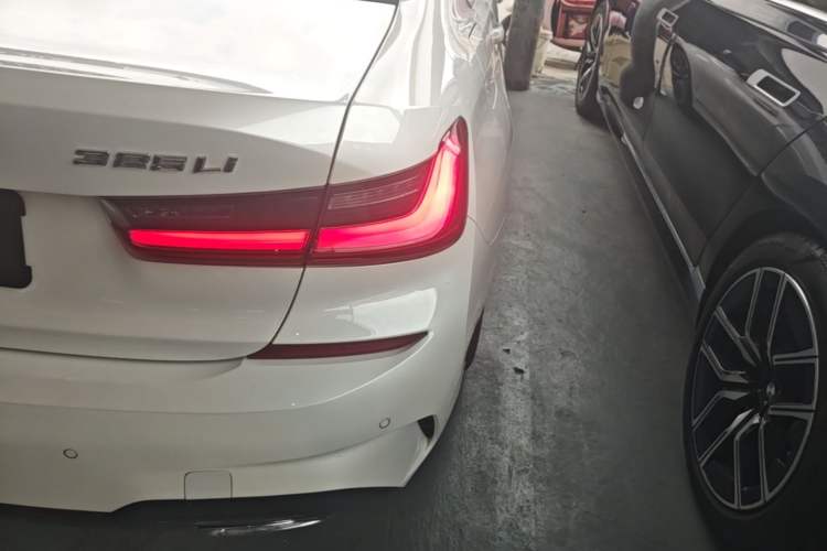 Used BMW 3 Series 2022 325Li M Sport Package Right Rear Taillight