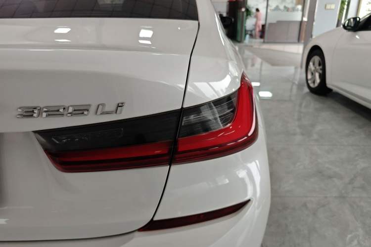 Used BMW 3 Series 2022 Updated 325Li M Sport Package Right Rear Taillight