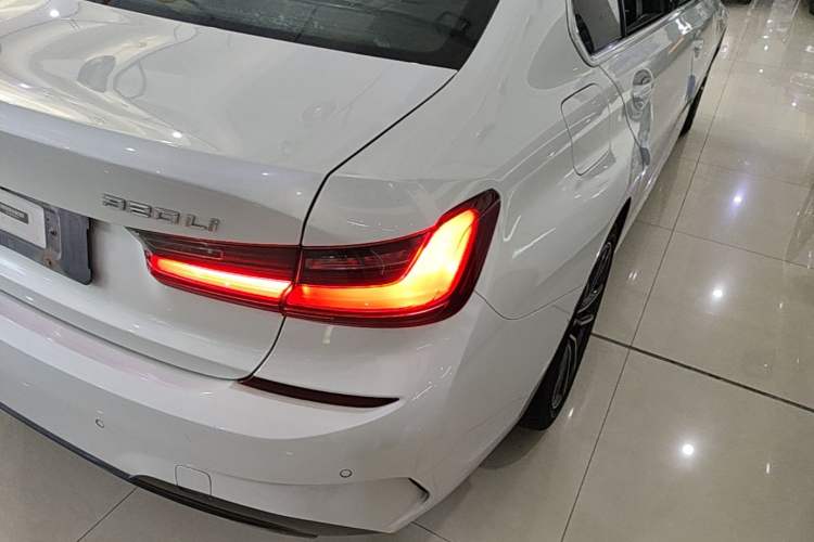 Used BMW 3 Series 2022 Restyled 320Li M Sport Package Right Rear Taillight