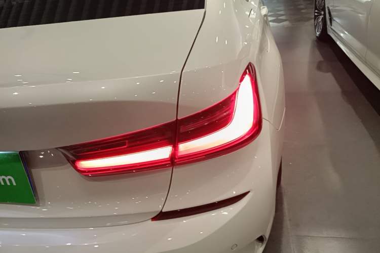 Used BMW 3 Series 2022 325Li M Sport Package Right Rear Taillight