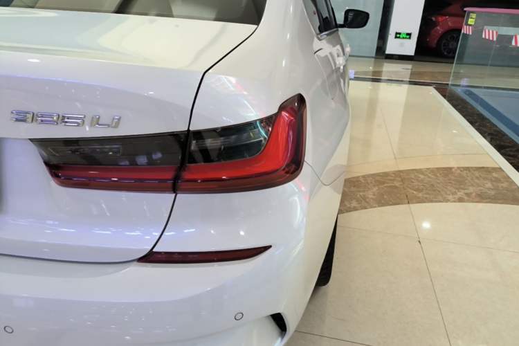 Used BMW 3 Series 2022 325Li M Sport Package Right Rear Taillight