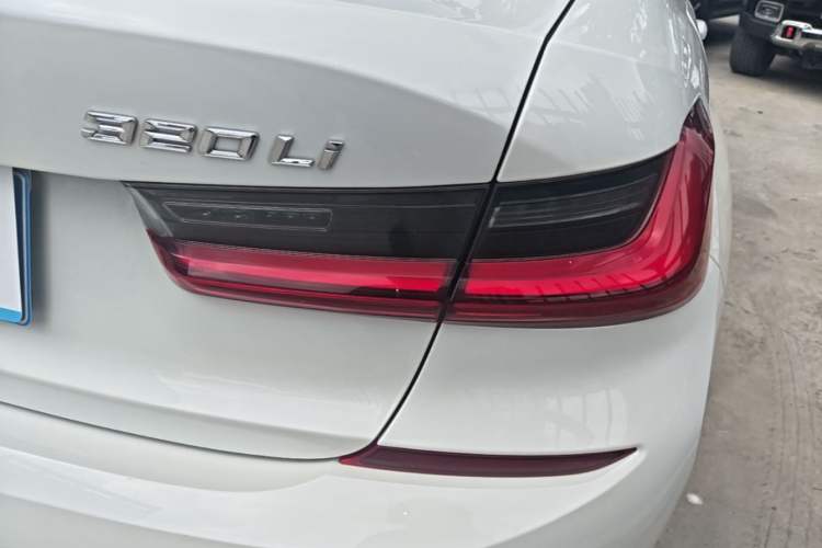 Used BMW 3 Series 2022 320Li M Sport Package Right Rear Taillight