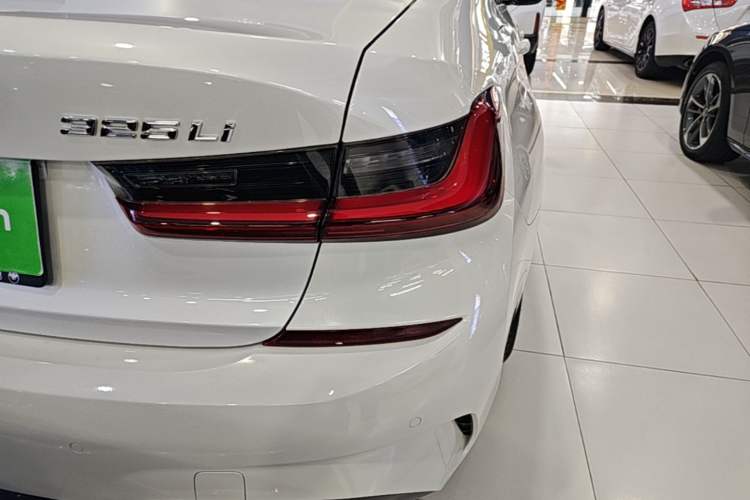 Used BMW 3 Series 2022 Updated 325Li M Sport Package Right Rear Taillight