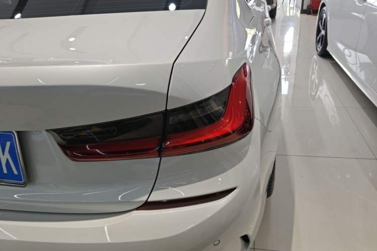 Used BMW 3 Series 2022 320Li M Sport Package Right Rear Taillight