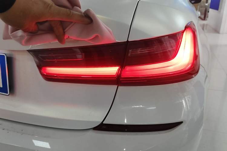 Used BMW 3 Series 2022 325Li M Sport Package Right Rear Taillight