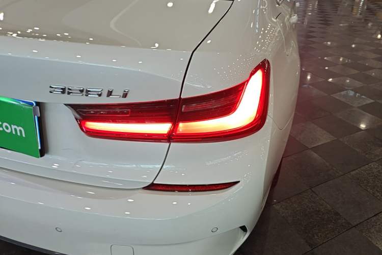 Used BMW 3 Series 2022 325Li M Sport Package Right Rear Taillight