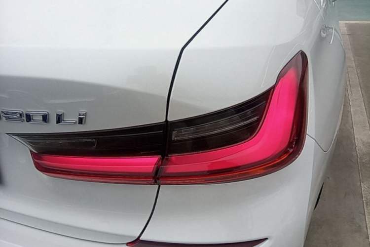 Used BMW 3 Series 2022 Restyled 320Li M Sport Package Right Rear Taillight