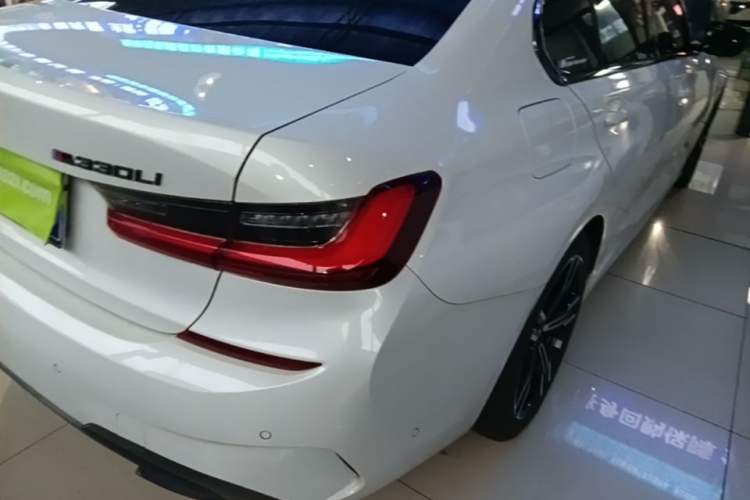 Used BMW 3 Series 2022 Updated 325i M Sport Package Right Rear Taillight
