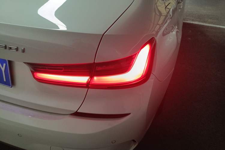 Used BMW 3 Series 2022 320Li M Sport Package Right Rear Taillight