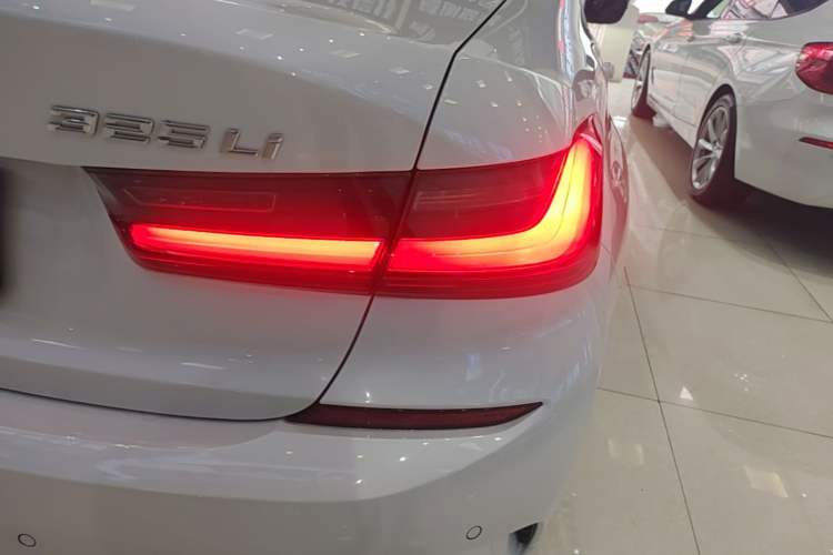 Used BMW 3 Series 2022 325Li M Sport Package Right Rear Taillight
