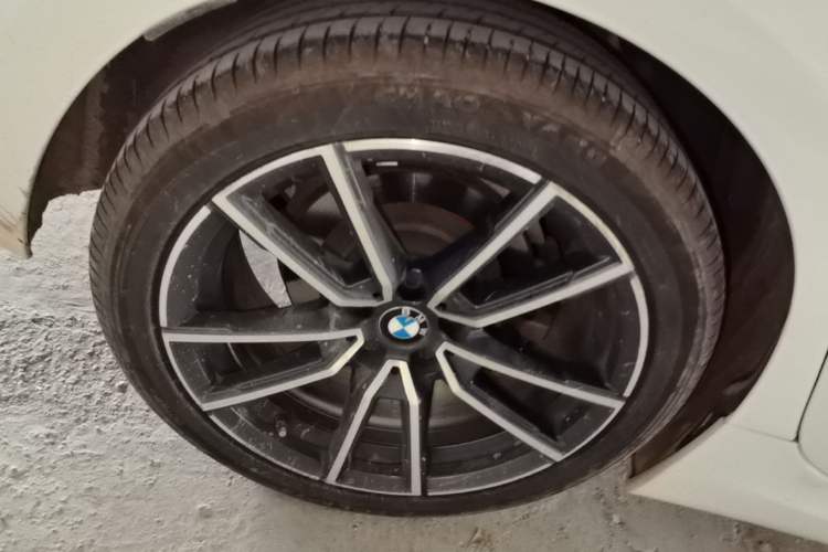 Used BMW 3 Series 2022 Updated 325Li M Sport Package Right Rear Wheel Hub