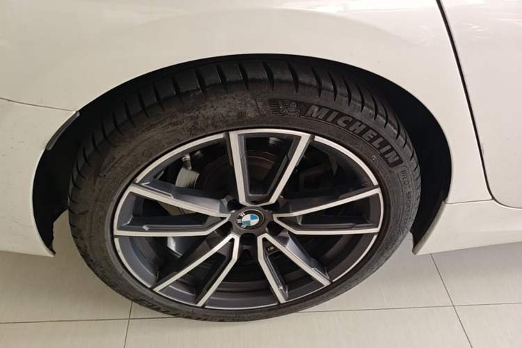 Used BMW 3 Series 2022 325Li M Sport Package Right Rear Wheel Hub