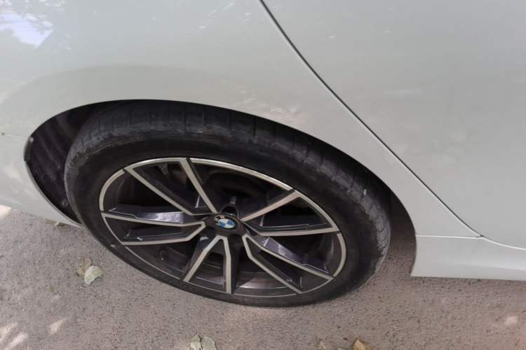 Used BMW 3 Series 2022 320Li M Sport Package Right Rear Wheel Hub